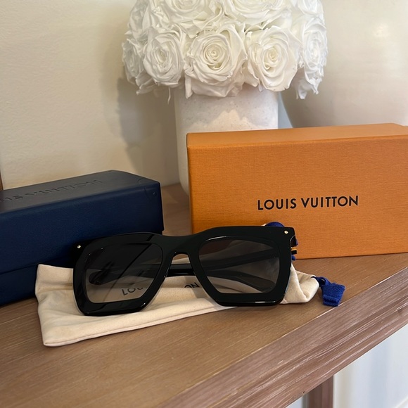 Louis Vuitton La Grande Bellezza Sunglasses - Picture 1 of 8